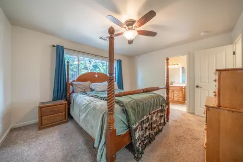Bedroom - 6733 El Camino Dr, Redding, CA 96001 photo 2 of 4