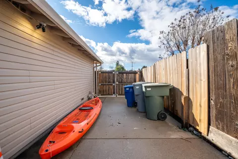 Exterior - 6733 El Camino Dr, Redding, CA 96001 photo 15 of 19