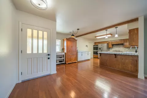 Entry Way - 6733 El Camino Dr, Redding, CA 96001 photo 3 of 3