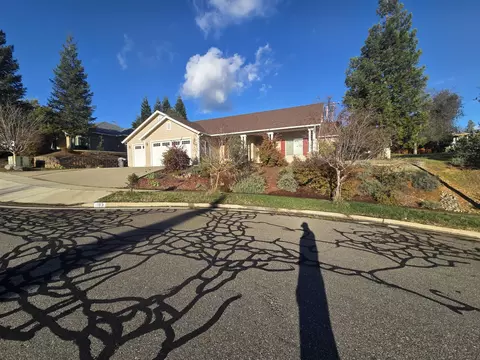 Exterior - 1163 Sunriver Ln, Redding, CA 96001 photo 2 of 2
