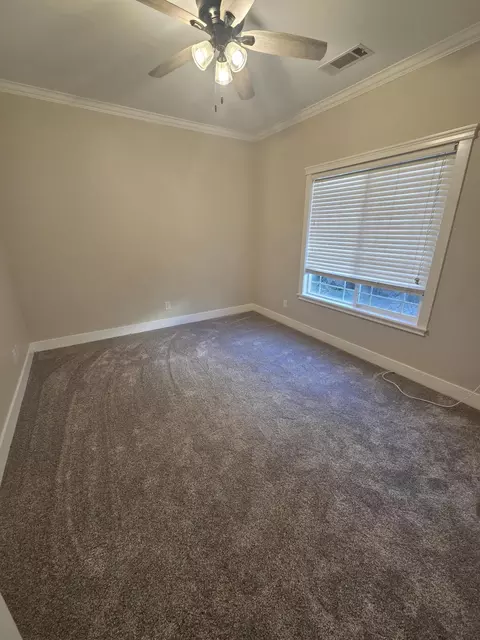 Bedroom - 1163 Sunriver Ln, Redding, CA 96001 photo 4 of 5