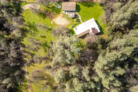10162 Harley Leighton Rd, Redding, CA 96003 photo 15