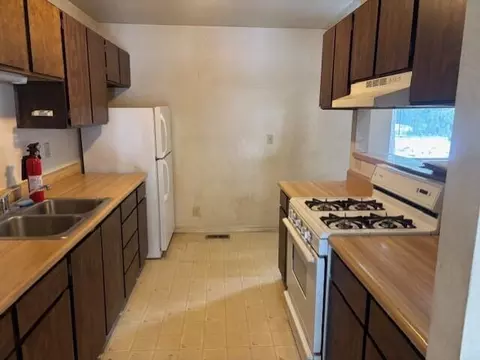 37385 Oak View St, Burney, CA 96013 photo 2