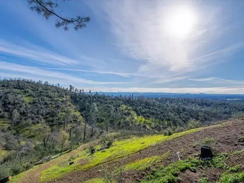 View/Area - 14091 Highview Trl, Redding, CA 96003 photo 2 of 11