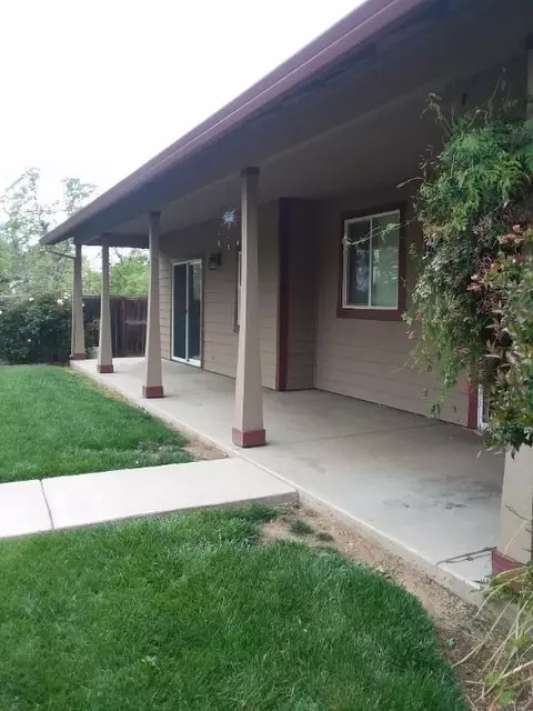 21967 Klamath River Pl, Cottonwood, CA 96022