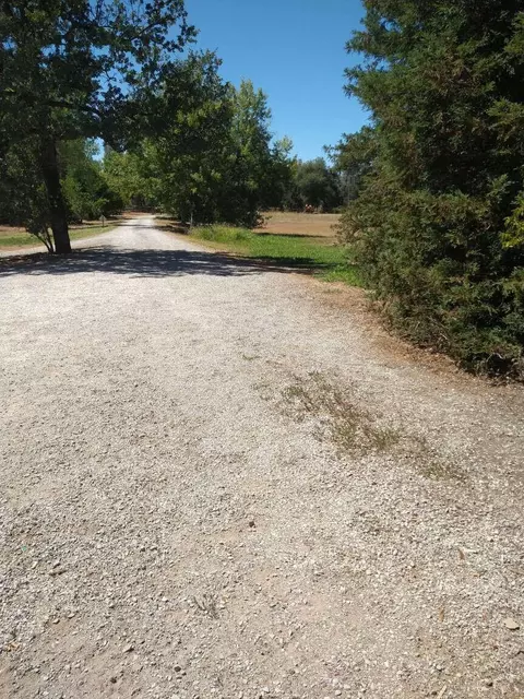 12851 Old Oregon Trl, Redding, CA 96003 photo 5
