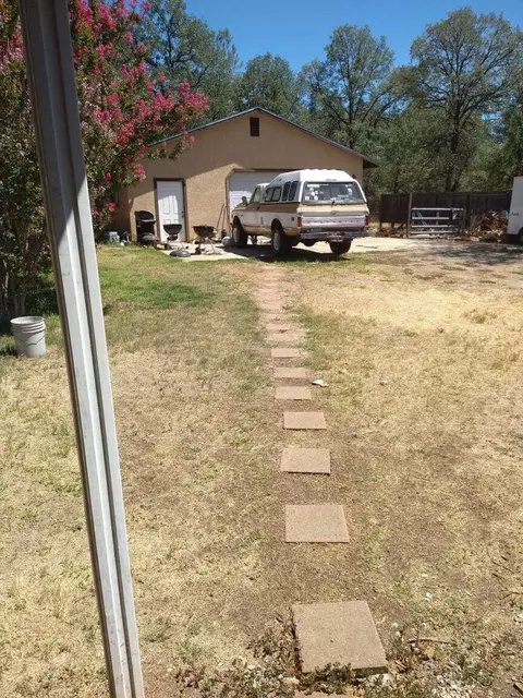 12851 Old Oregon Trl, Redding, CA 96003 photo 4