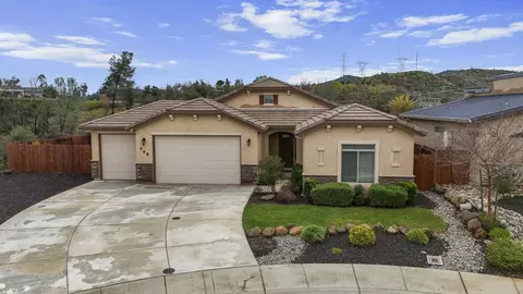 Exterior - 968 Katmai Pl, Redding, CA 96001 photo 5 of 5