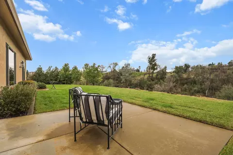 Exterior - 968 Katmai Pl, Redding, CA 96001 photo 2 of 5