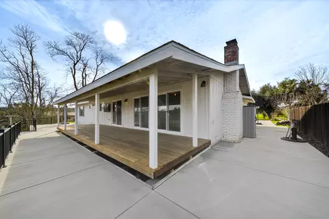 Exterior - 15470 China Rapids Dr, Red Bluff, CA 96080 photo 6 of 9