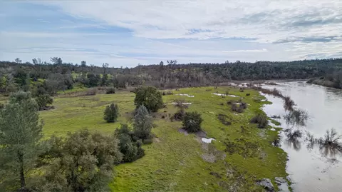View/Area - 15470 China Rapids Dr, Red Bluff, CA 96080 photo 7 of 8