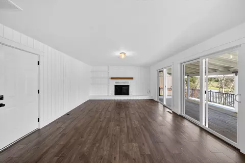 Living - 15470 China Rapids Dr, Red Bluff, CA 96080 photo 1 of 5
