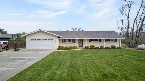 Exterior - 15470 China Rapids Dr, Red Bluff, CA 96080 photo 8 of 9
