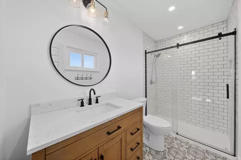 Bath - 15470 China Rapids Dr, Red Bluff, CA 96080 photo 1 of 2