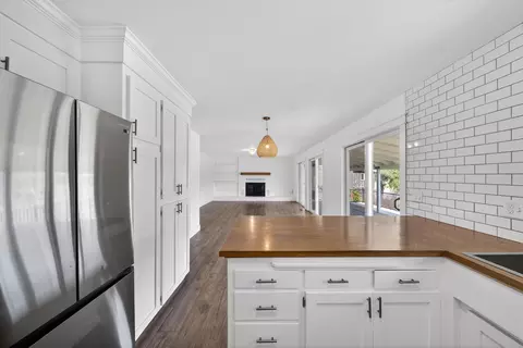 Kitchen - 15470 China Rapids Dr, Red Bluff, CA 96080 photo 3 of 3