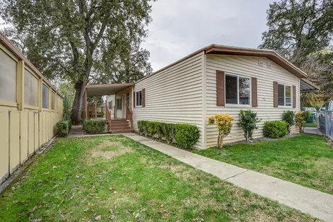 6870 Riverland Dr, Redding, CA 96002 photo 2