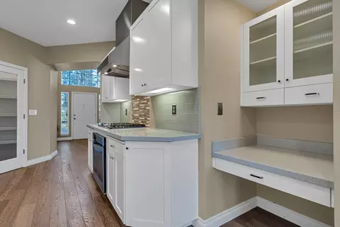 Kitchen - 3857 Eagle Pkwy, Redding, CA 96001 photo 2 of 3