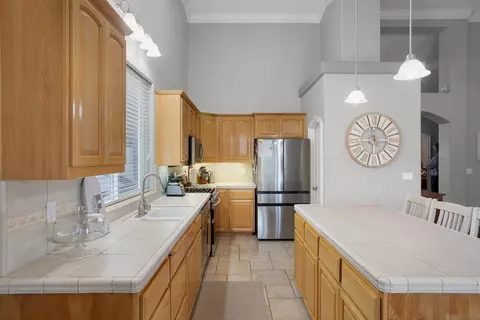Kitchen - 2182 Cadjew St, Redding, CA 96003 photo 2 of 2