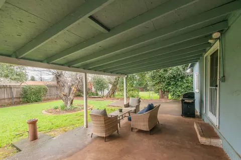 1115 2nd St, Redding, CA 96002 photo 32