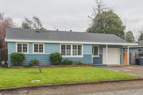 1115 2nd St, Redding, CA 96002