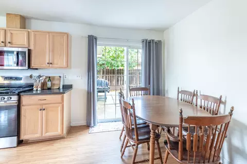 Dining - 910 Aloha St, Red Bluff, CA 96080 photo 1 of 1