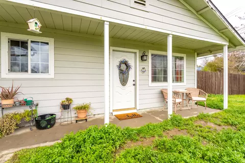 Exterior - 910 Aloha St, Red Bluff, CA 96080 photo 1 of 6