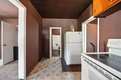 Entry Way - 17789 Peterson Ln, Redding, CA 96003 photo 1 of 1