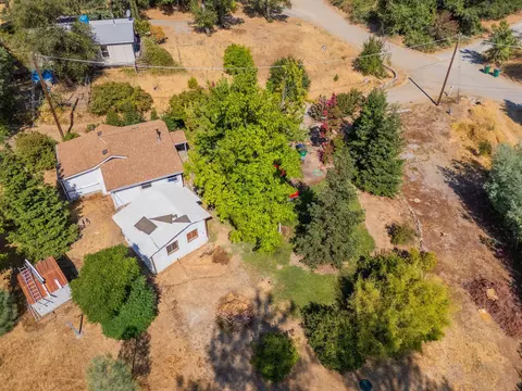 View/Area - 17789 Peterson Ln, Redding, CA 96003 photo 1 of 9