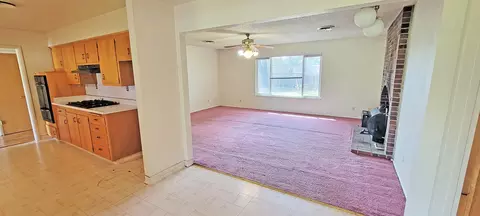 Living - 3072 Alta Mesa Dr, Redding, CA 96002 photo 1 of 2