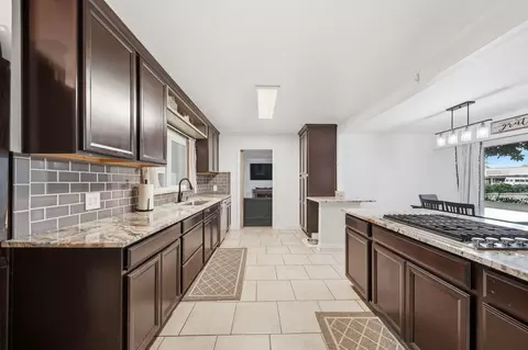 Kitchen - 545 Cedar St, Red Bluff, CA 96080 photo 3 of 6