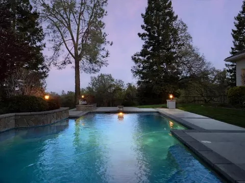 15888 El Camino Robles Rd, Redding, CA 96001