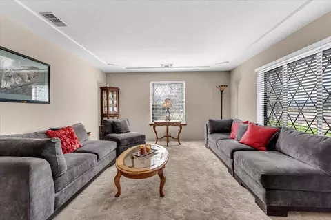 Living - 2860 Panorama Dr, Redding, CA 96003 photo 4 of 5