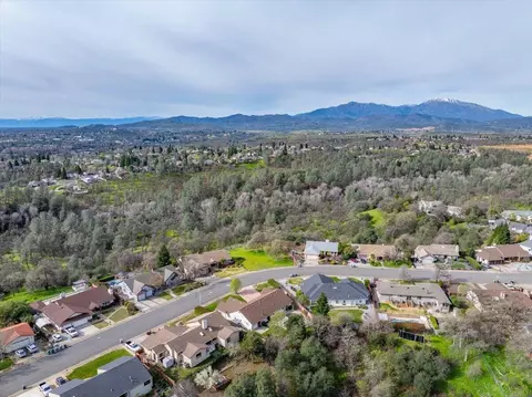 View/Area - 2860 Panorama Dr, Redding, CA 96003 photo 11 of 13
