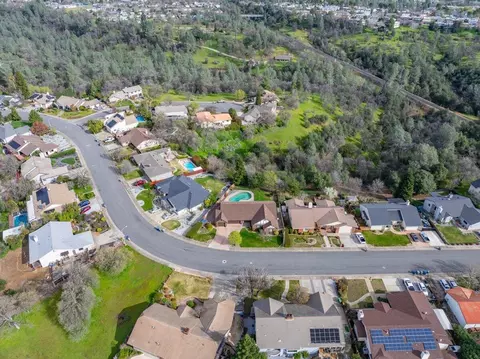 View/Area - 2860 Panorama Dr, Redding, CA 96003 photo 5 of 13