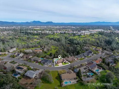 View/Area - 2860 Panorama Dr, Redding, CA 96003 photo 2 of 13