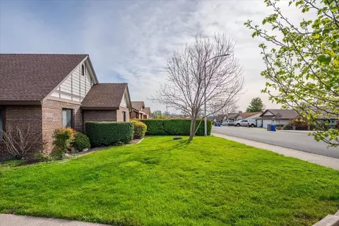 Exterior - 2860 Panorama Dr, Redding, CA 96003 photo 21 of 21
