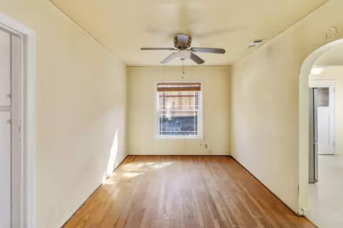 Living - 2315 Butte St, Redding, CA 96001 photo 6 of 7