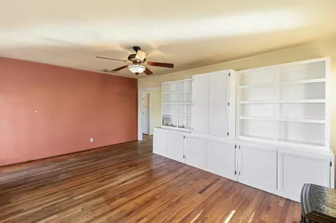 Living - 2315 Butte St, Redding, CA 96001 photo 5 of 7