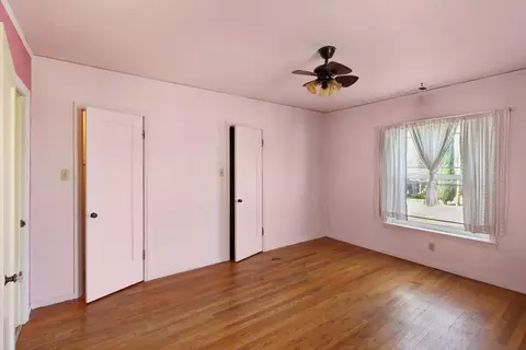 Bedroom - 2315 Butte St, Redding, CA 96001 photo 2 of 5