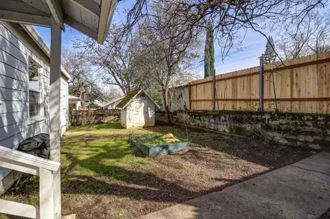 Exterior - 2315 Butte St, Redding, CA 96001 photo 7 of 7