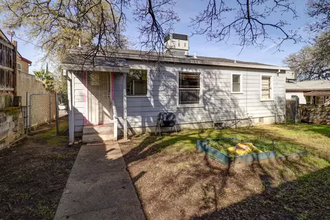 Exterior - 2315 Butte St, Redding, CA 96001 photo 4 of 7