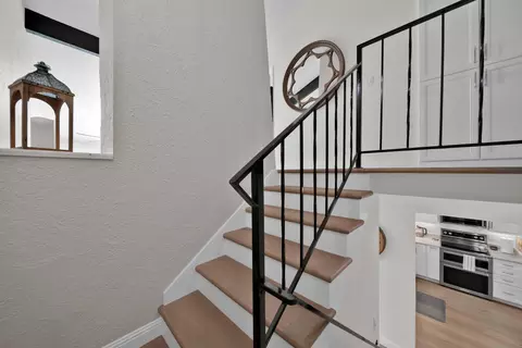 Entry Way - 1928 Bechelli Ln, Redding, CA 96002 photo 6 of 9