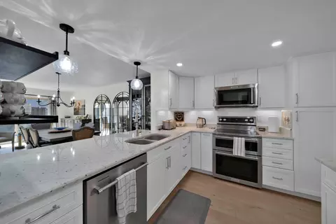 Kitchen - 1928 Bechelli Ln, Redding, CA 96002 photo 1 of 4