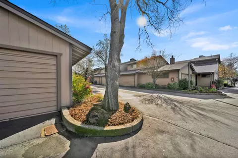 Exterior - 1928 Bechelli Ln, Redding, CA 96002 photo 16 of 16