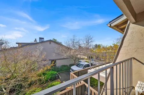 Exterior - 1928 Bechelli Ln, Redding, CA 96002 photo 5 of 16