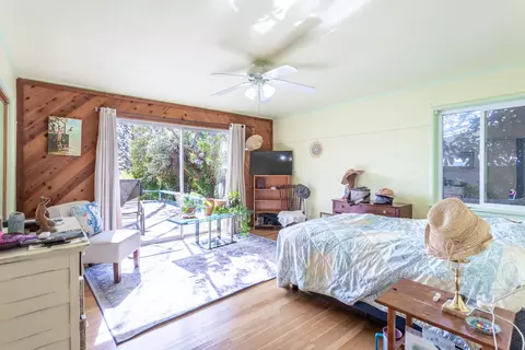 Bedroom - 1715 Barbara Rd, Redding, CA 96003 photo 1 of 2