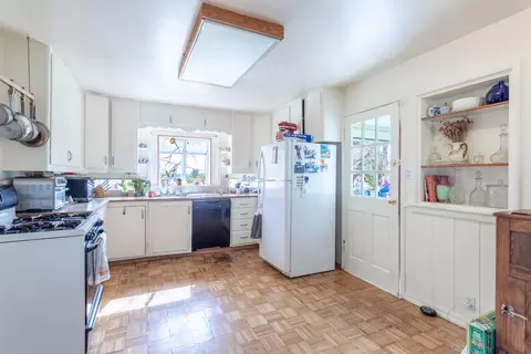 Kitchen - 1715 Barbara Rd, Redding, CA 96003 photo 1 of 3