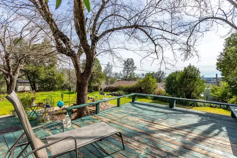 Exterior - 1715 Barbara Rd, Redding, CA 96003 photo 2 of 10