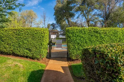 Exterior - 3087 Northwoods Way, Redding, CA 96002 photo 15 of 16