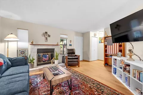Living - 3087 Northwoods Way, Redding, CA 96002 photo 2 of 4